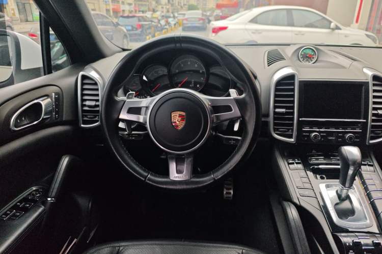 Used Porsche Cayenne 2014 Cayenne Platinum Edition 3.0T