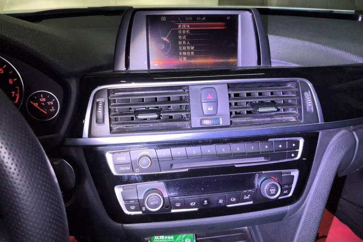 Used BMW 3 Series 2017 320Li Fashion Model Audio And AC Panel