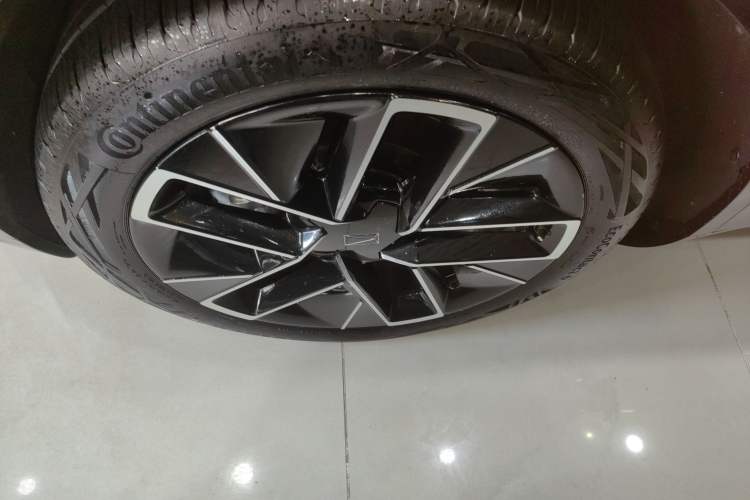 Used Avatr 11 2025 Year Updated Max Extended-Range Version
