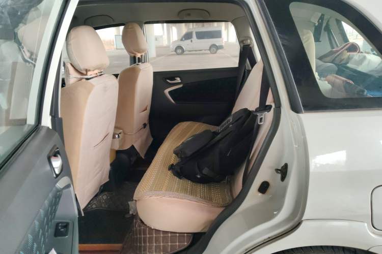 Used Suzuki Liana A6 2014 Hatchback 1.4L Manual Enjoyment Model
