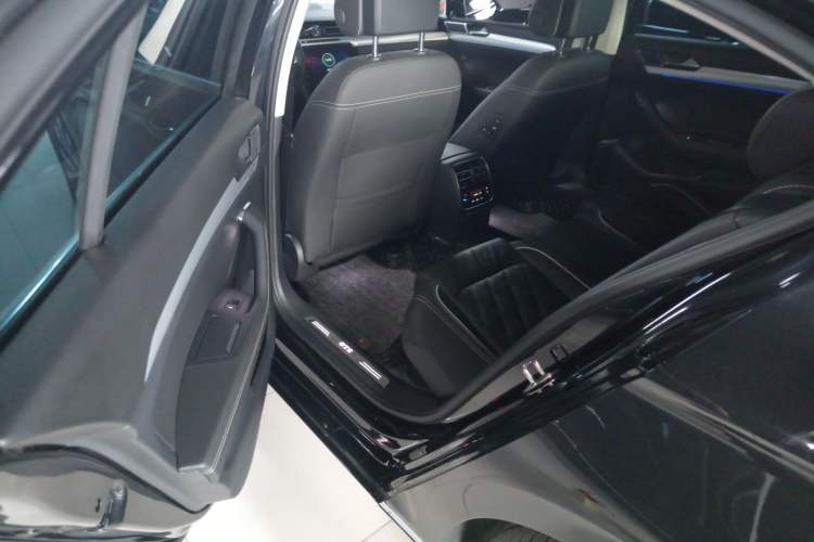 Used Volkswagen Magotan GTE Plug-in Hybrid 2022 GTE Luxury Model
