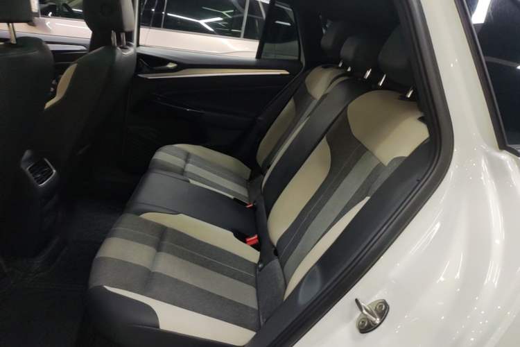 Used Volkswagen ID.4 CROZZ 2024 Pure Edition Limited Edition Left Rear Seat