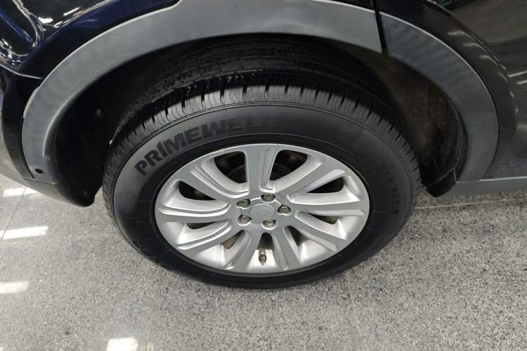 Used Land Rover Discovery Sport 2018 240 PS PURE Edition
