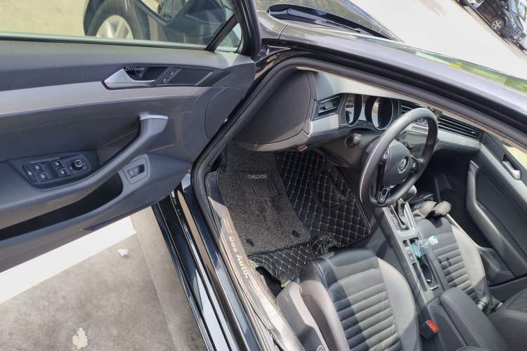 Used Volkswagen Magotan 2018 280TSI DSG Enjoyment Model Driver Seat