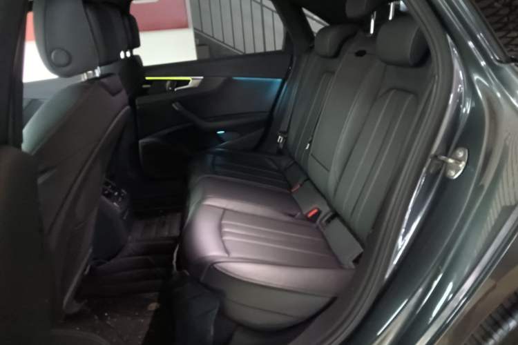 Used Audi A4L 2023 40 TFSI Luxury Dynamic Model