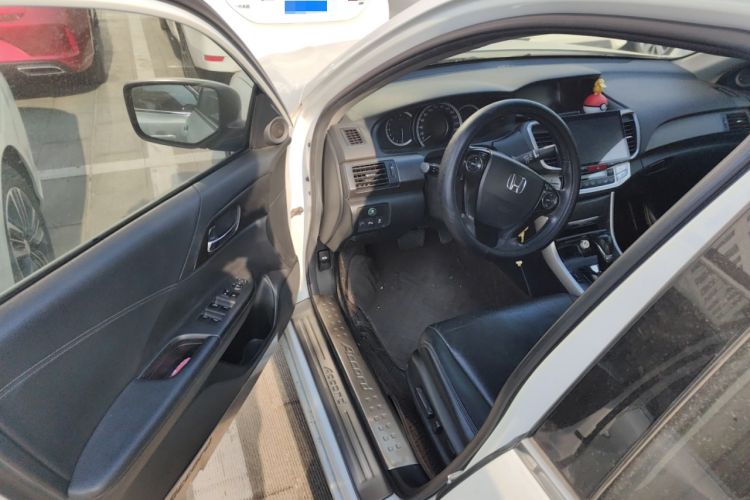 Used Honda Accord 2015 2.0L EX Luxury Edition
