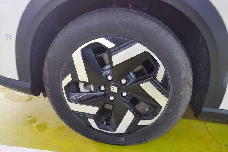 Used Baojun Yunhai 2024 140km Plug-in Hybrid Version