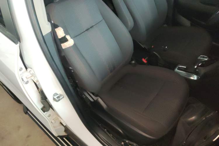 Used Buick Encore 2015 1.4T Automatic Two-Wheel Drive Urban Elite Version