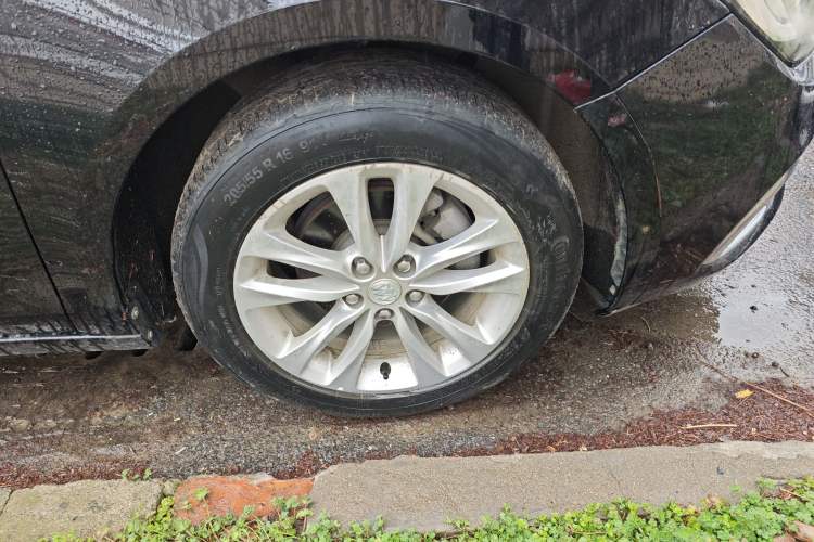 Used Buick Verano 2019 Sedan 20T Dual-Clutch Leading Model