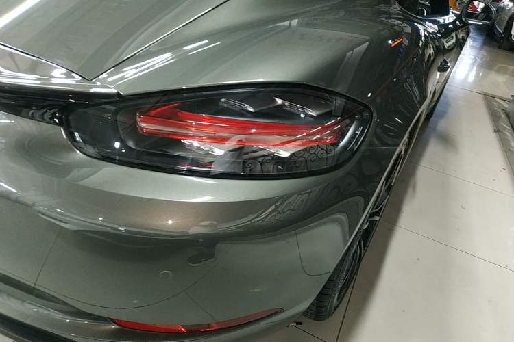 Used Porsche 718 2020 Cayman 2.0T Right Rear Taillight