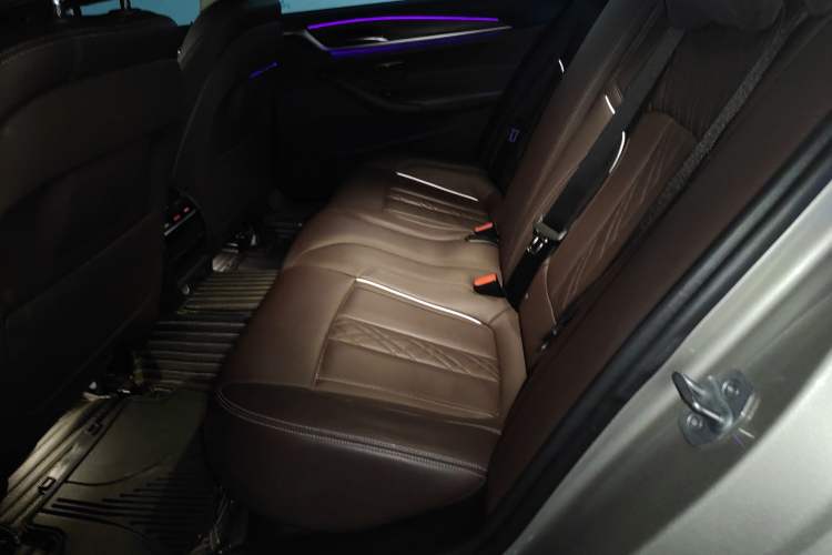 Used BMW 5 Series 2018 Facelifted 530Li xDrive Luxury Package