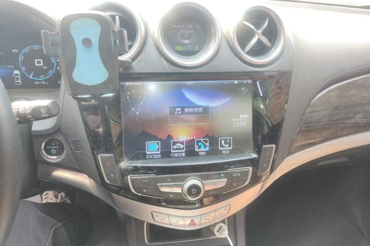 Used BYD Tang New Energy 2015 2.0T Four-Wheel-Drive Flagship Model