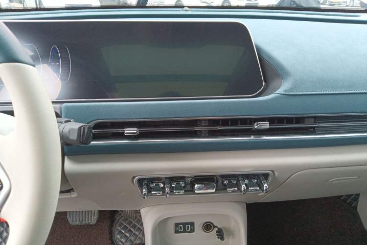 Used ORA Good Cat 2021 400km Standard Range Athena Edition Lithium Iron Phosphate