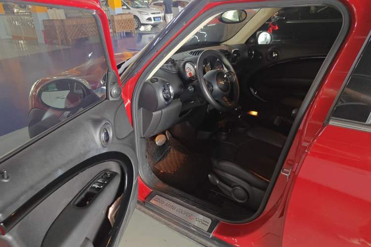 Used MINI Countryman 2013 1.6T COOPER S ALL4 Ski Edition Driver Seat