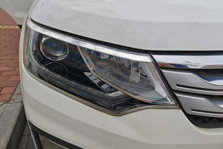 Used CHANGAN OSHAN CX70 2016 1.6L Manual Luxury Model Right Front Headlight