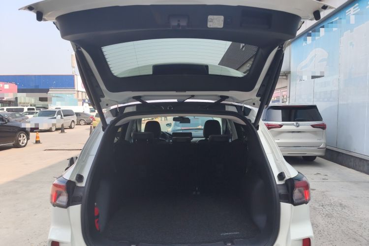 Used Ford Escape 2020 EcoBoost 245 Two-Wheel Drive Smart & Enjoyment Model
