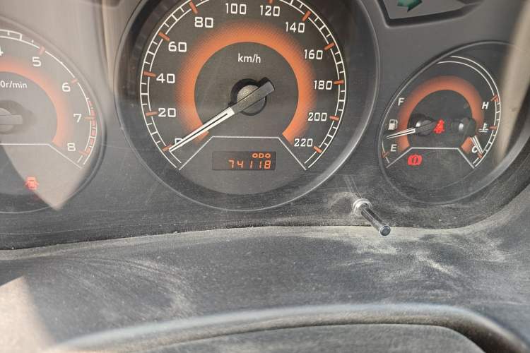 Used Soueast V3 Lingyue 2014 1.5L Manual Entry-Level Version