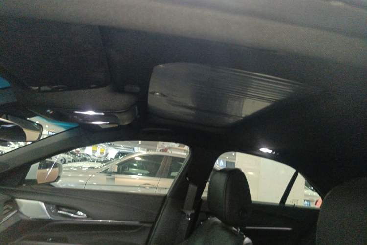 Used Cadillac CT4 2022 28T Luxury Edition Headliner