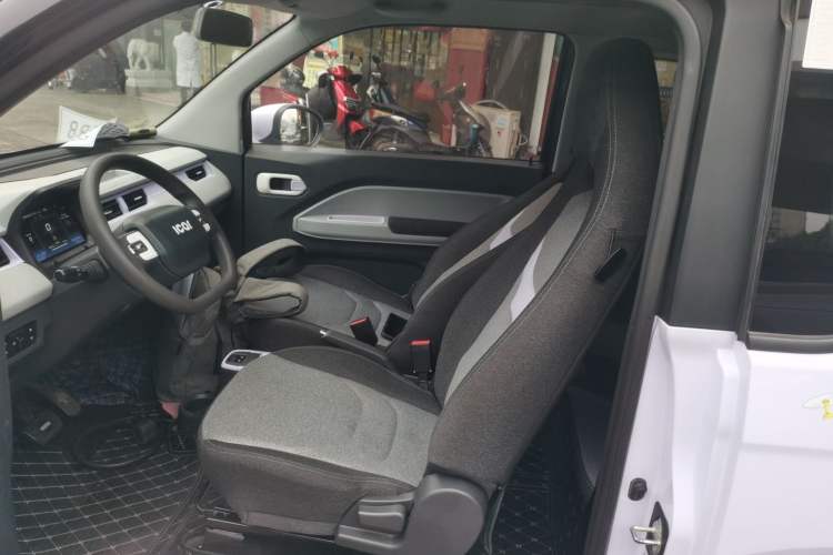 Used Chery QQ Ice Cream 2022 120km Conical Shape Lithium Iron Phosphate