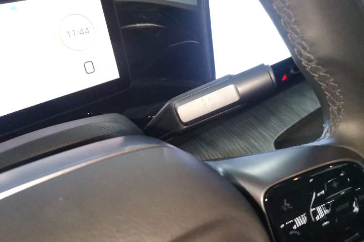 Used AION S Plus 2023 80 Tech Edition Ternary Lithium Gear Lever