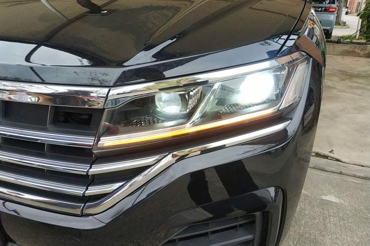 Used Volkswagen Touareg 2019 3.0 TSI RuiFeng Edition China VI Standard Left Front Headlight