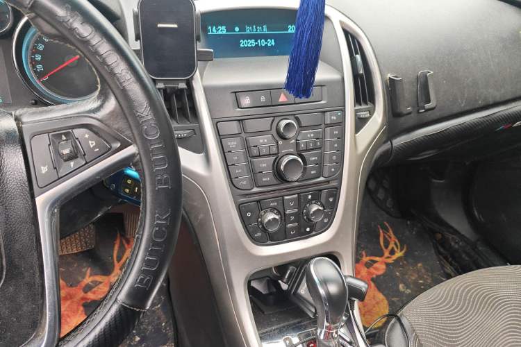 Used Buick GT 2010 XT 1.8L Automatic Fashion Edition