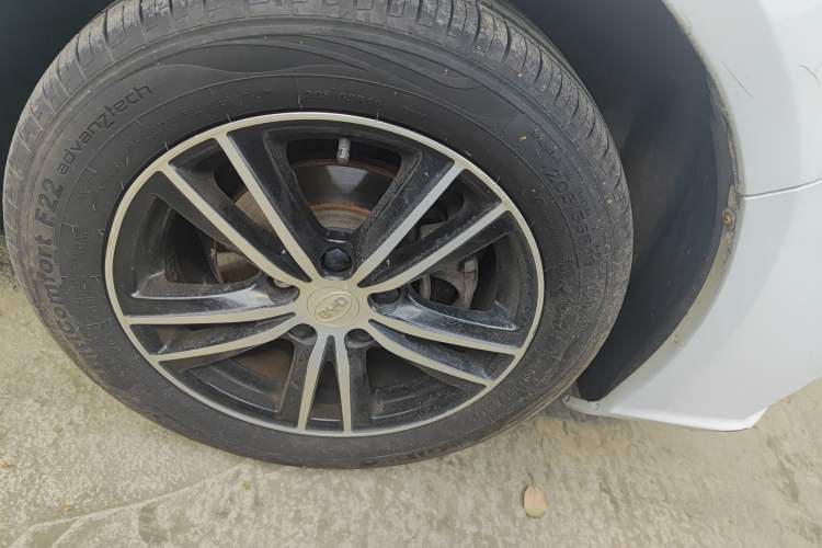 Used BYD Surui 2015 1.5L Manual Luxury Model
