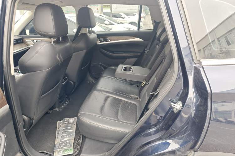 Used Skyworth EV6 2022 410 Travel Edition Left Rear Seat