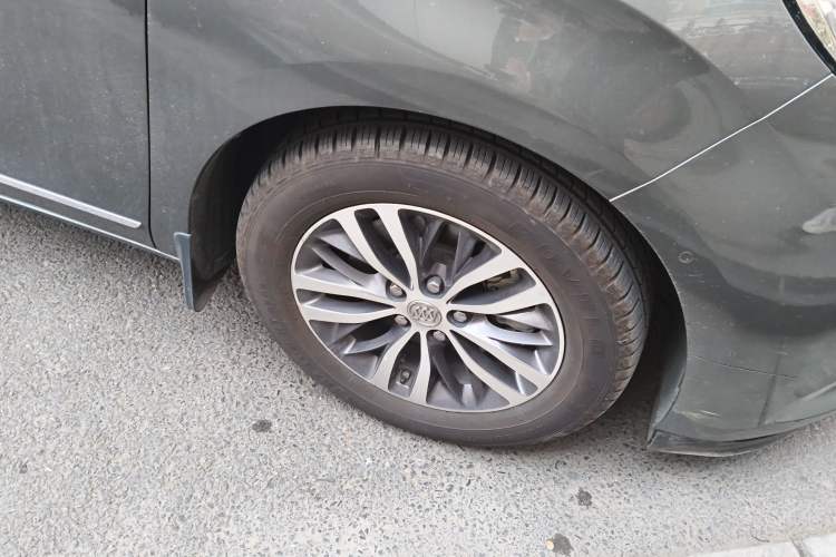 Used Buick GL8 2017 ES 28T Flagship Model China V Standard
