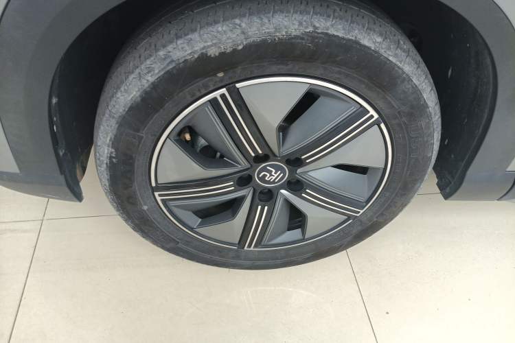 Used BYD Yuan UP 2024 401KM Beyond Edition Left Front Wheel Hub
