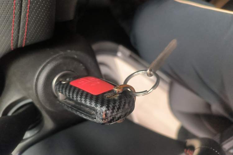 Used Chevrolet Monza 2020 Light Hybrid RS 330T Automatic Comfort Edition Vehicle Key