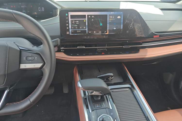 Used CHANGAN CS55PLUS 2024 3rd Generation 1.5T DCT Excellence Model Audio And AC Panel