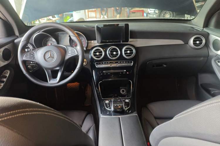 Used Mercedes-Benz GLC 2017 GLC 200 4MATIC
