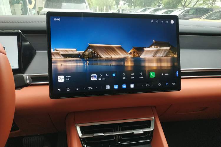 Used BYD Tang L 2025 DM 175KM Drone Player Edition Audio And AC Panel