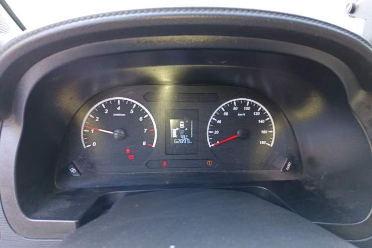 Used FORTHING Lingzhi 2022 M5L 1.6L Utility Model 7 Seats