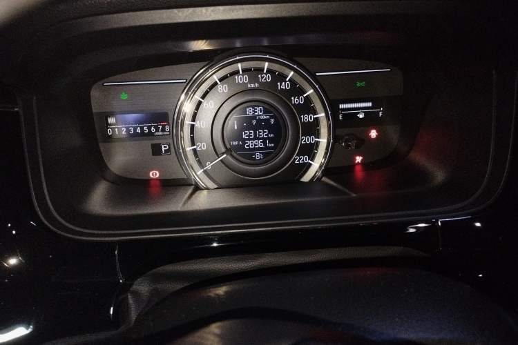 Used Honda Elysion 2016 2.4L Style Edition

