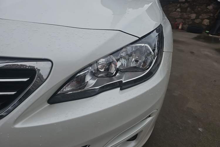 Used Peugeot 408 2015 1.2T Automatic Luxury Edition
