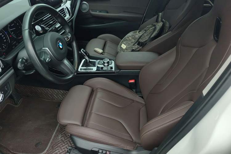 Used BMW 1 Series 2023 125i M Sport Night Edition Left Front Seat