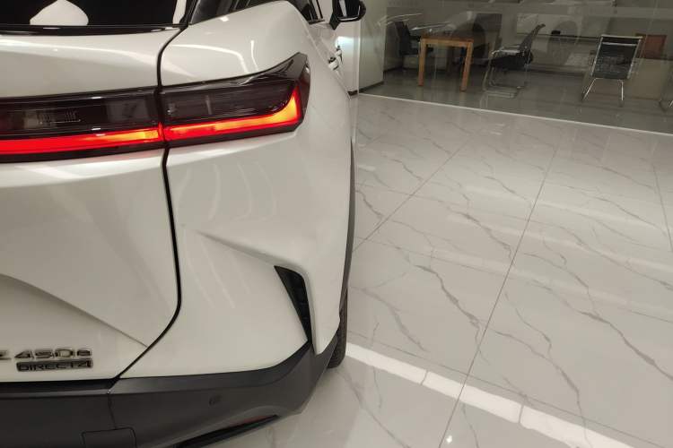 Used Lexus RZ 2023 450e All-Wheel Drive Luxury Edition Right Rear Taillight