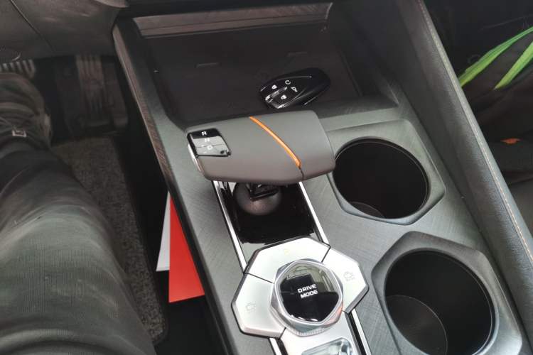 Used Changan UNI-V 2024 1.5T Prestige Sport Edition
