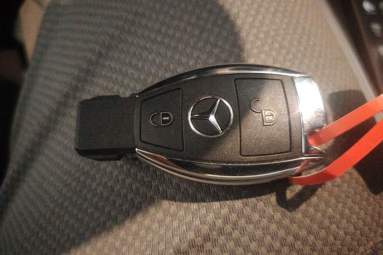 Used Mercedes-Benz GLK-Class 2015 GLK 260 4MATIC Dynamic Edition Ultimate Version
