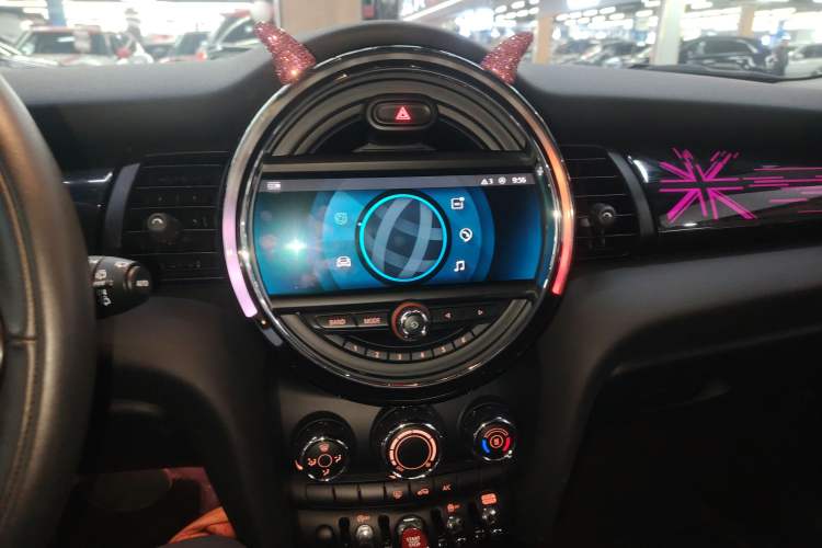 Used MINI MINI 2021 1.5T COOPER Classic Edition
