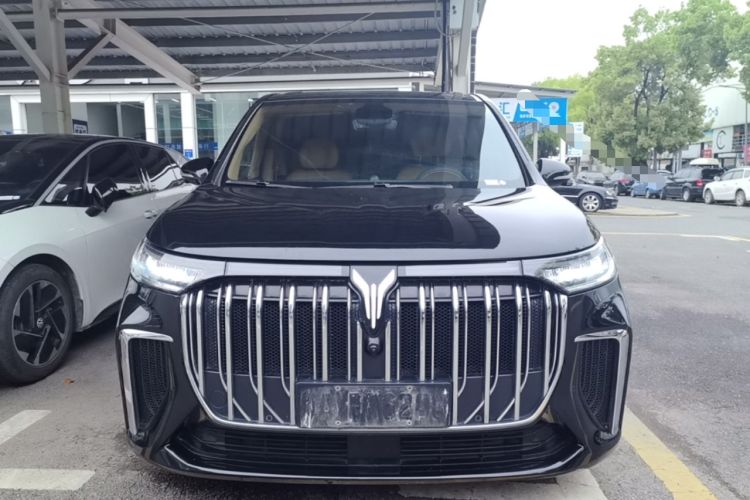 Used VOYAH Dream 2022 Private Customization 0-Emission Version 475 km Front