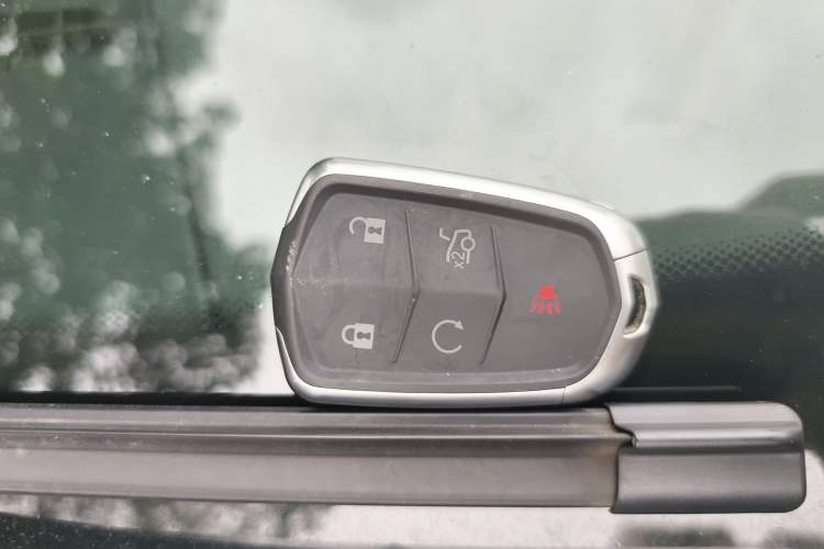 Used Cadillac XT5 2018 25T Luxury Model Vehicle Key