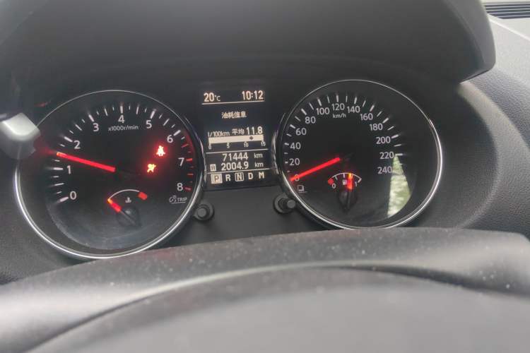 Used Nissan Qashqai 2012 2.0 XL Fire CVT 2WD Odometer Close Up