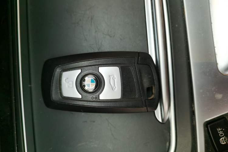 Used BMW 3 Series GT 2017 320i Sport Edition
