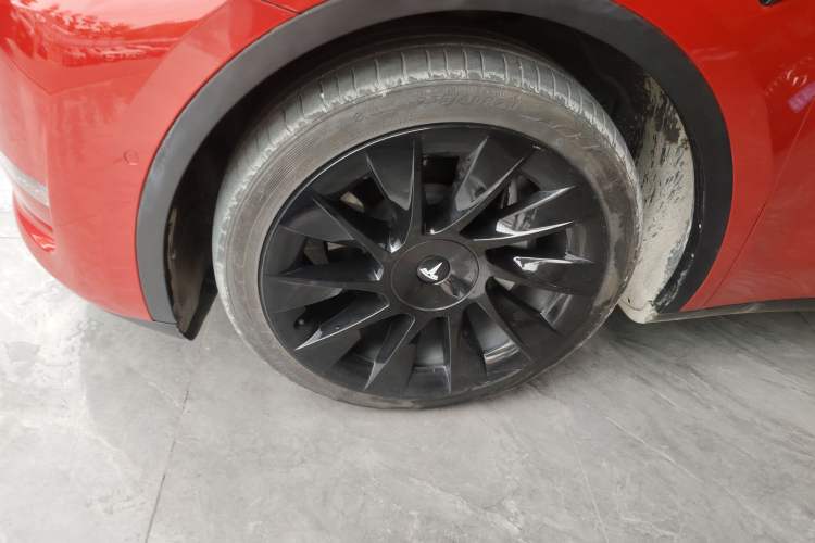 Used Tesla Model Y 2021 Long-Range All-Wheel-Drive Version