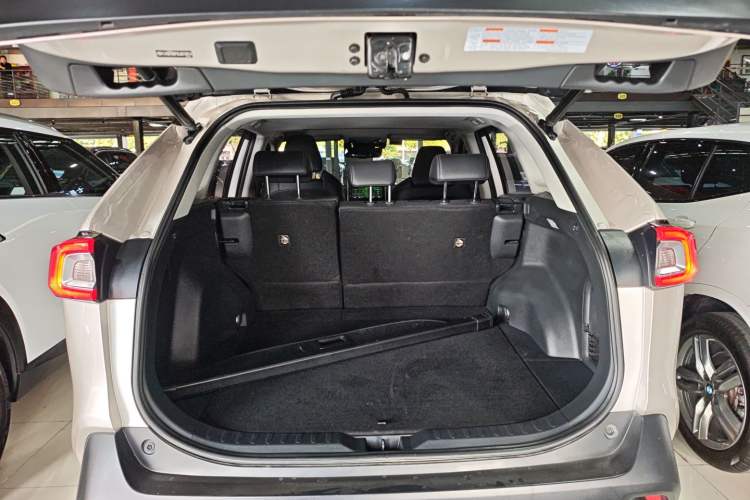 Used Toyota Wildlander 2021 Dual-Engine 2.5L E-CVT Two-Wheel Drive Luxury Edition
