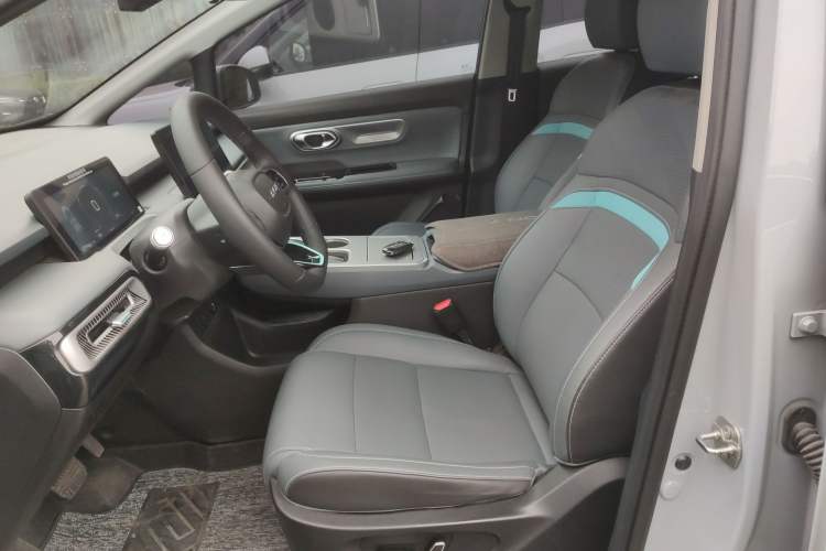 Used AION Y 2023 Plus 510 Smart Edition
