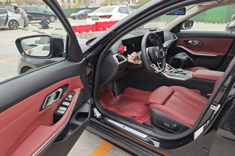 Used BMW 3 Series 2025 325i M Sport Package
